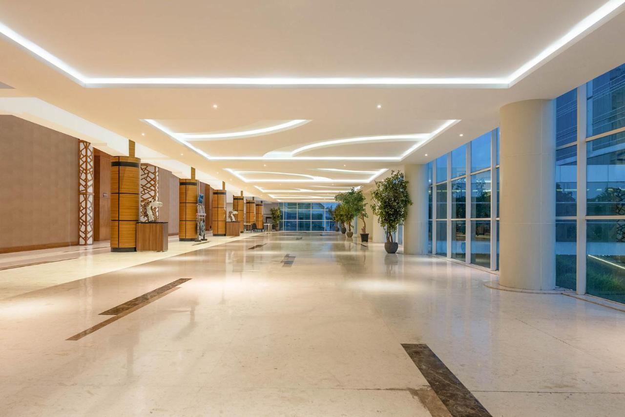 The Alana Yogyakarta Hotel And Convention Center Селеман Екстер'єр фото