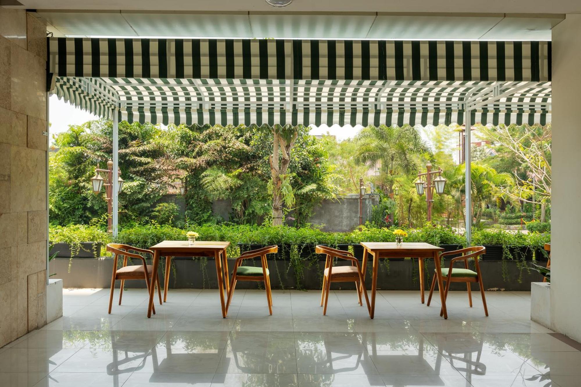 The Alana Yogyakarta Hotel And Convention Center Селеман Екстер'єр фото