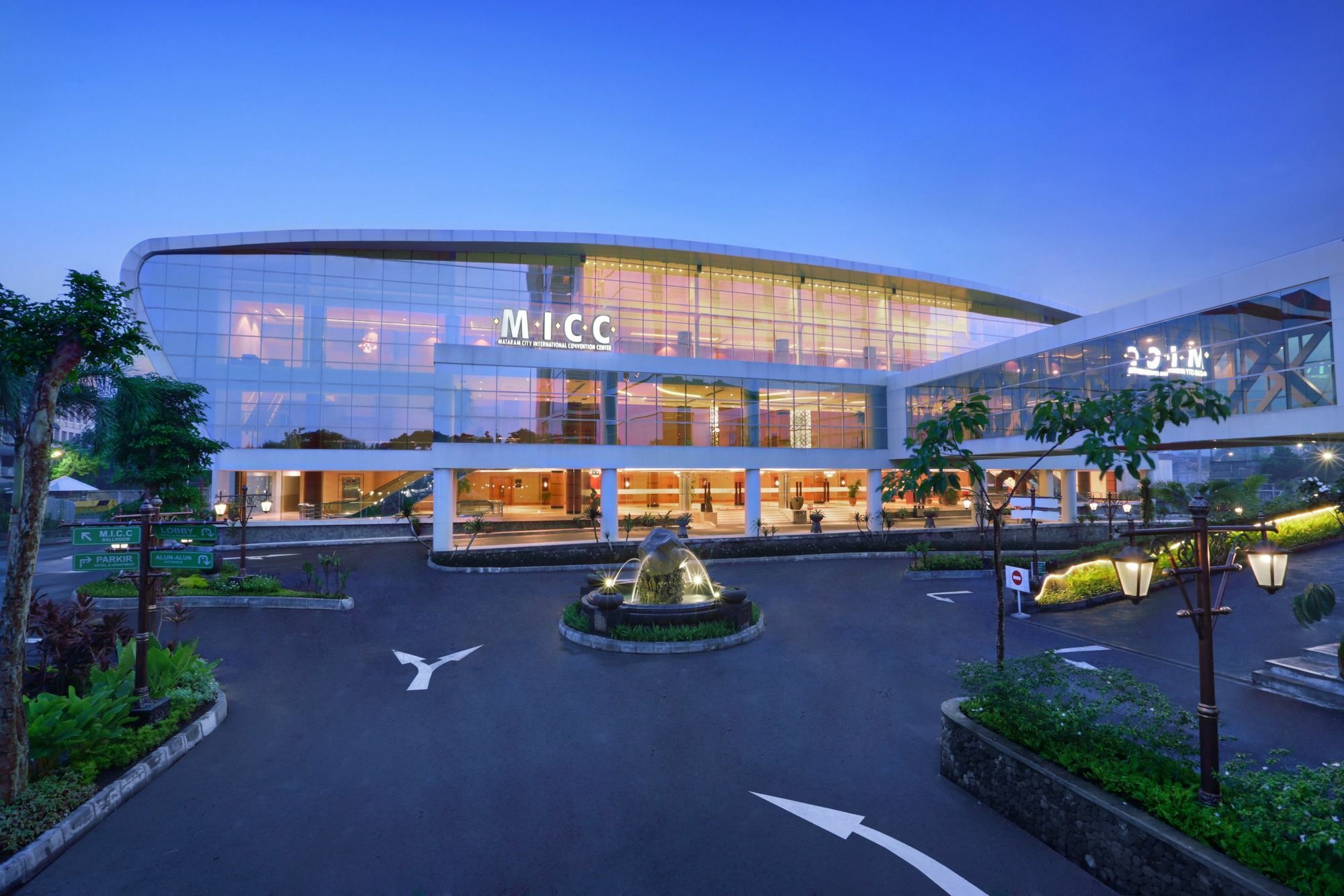 The Alana Yogyakarta Hotel And Convention Center Селеман Екстер'єр фото